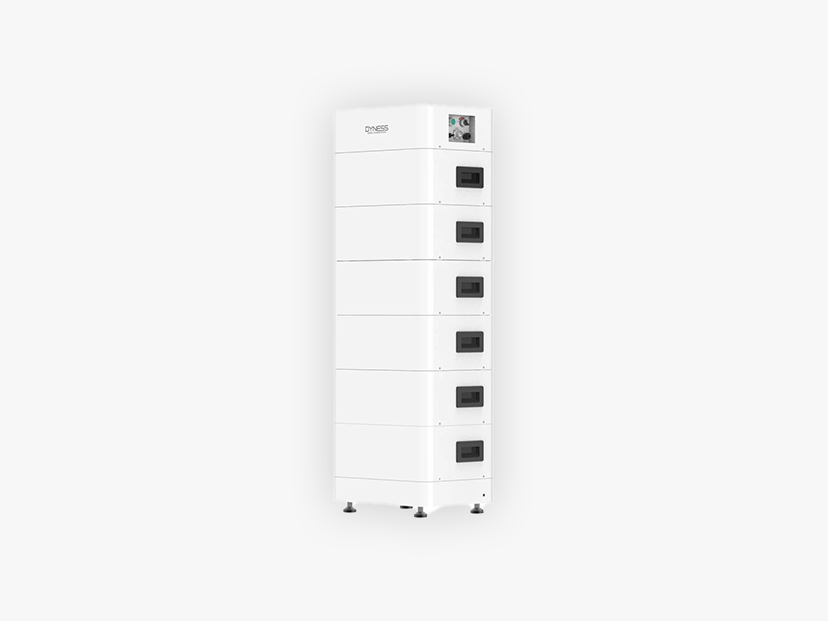 Dyness thuisbatterij als hoge toren van zes gestapelde modules