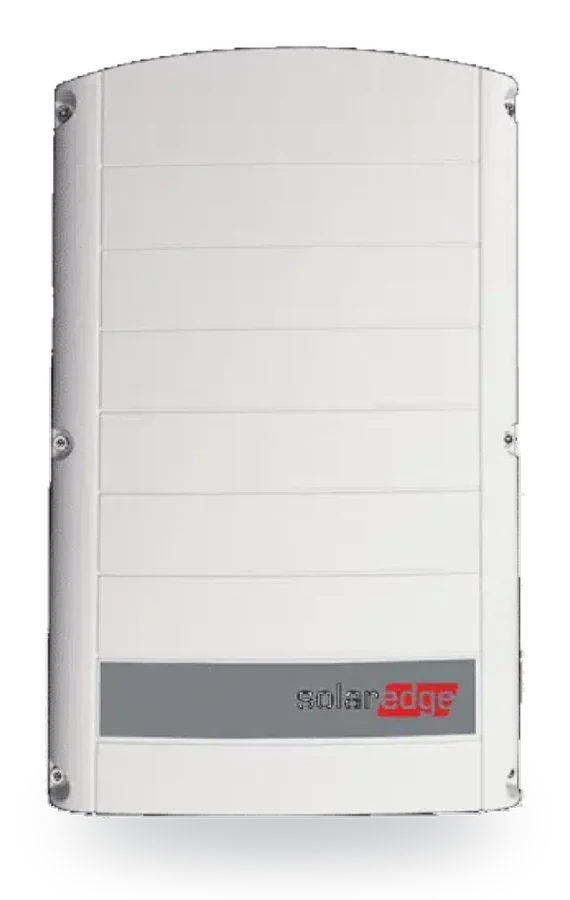 Witte SolarEdge-omvormer voor aan de muur